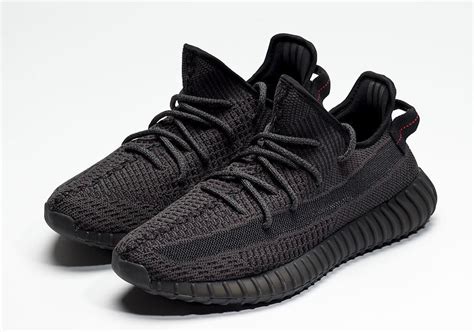 yeezy zwart adidas|yeezy shoes for men.